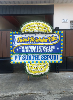 Papan Bunga Duka di Aru Tengah Timur