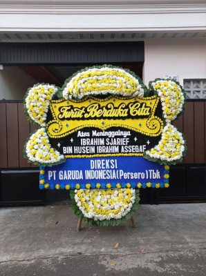 Papan Bunga Duka di Aru Tengah Timur