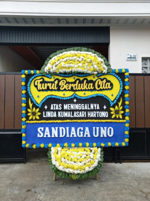 Papan Bunga Duka di Aru Tengah Timur